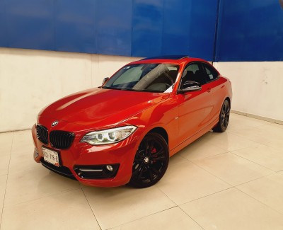 BMW - 220 Coupe Sport Line 