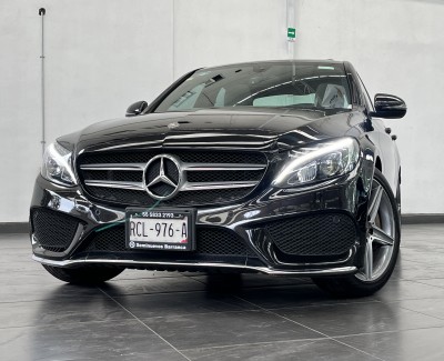 Mercedes-Benz - Clase C 